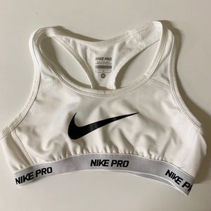 Nike Girls Sports Bra
